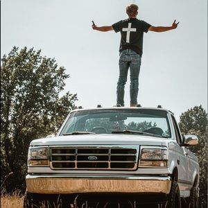 Meet your Posher, Brady